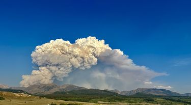 Plume from the burn at Green River Lakes, Thursday, September 4th. Photo by Rob Tolley.