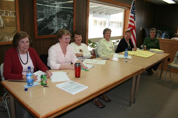 Ballot Ladies. Photo by Dawn Ballou, Pinedale Online.