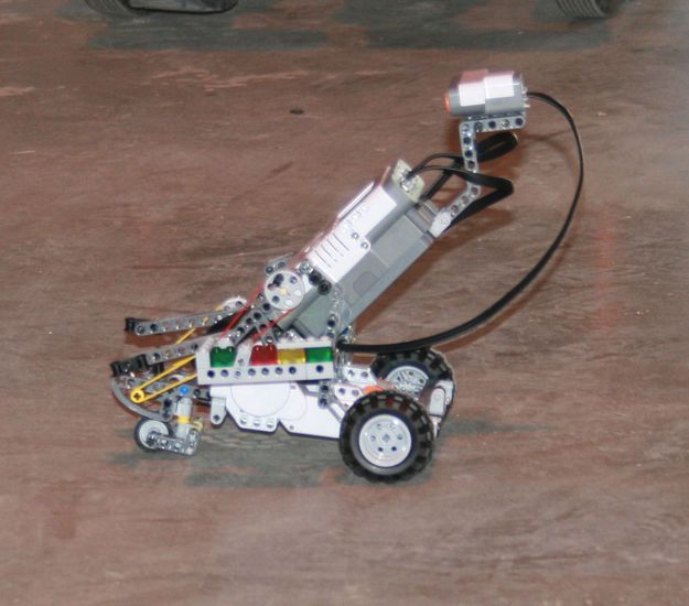 Dawson's robot. Photo by Dawn Ballou, Pinedale Online.