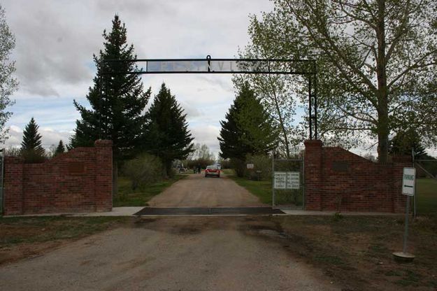 Plainview Cemetery. Photo by Dawn Ballou, Pinedale Online.