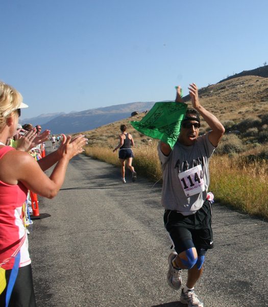 Cheers. Photo by Pam McCulloch, Pinedale Online.