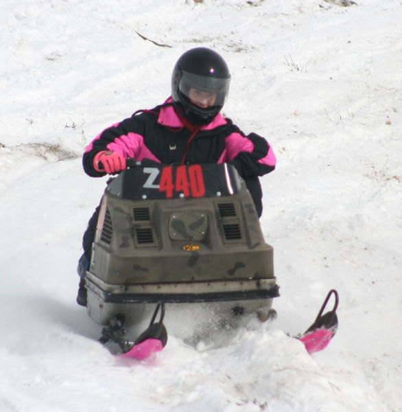 Sled 2440. Photo by Dawn Ballou, Pinedale Online.