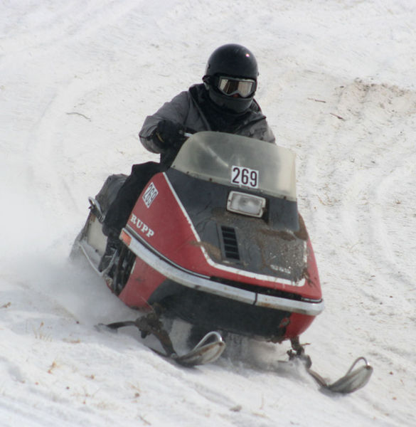 Sled 269. Photo by Dawn Ballou, Pinedale Online.