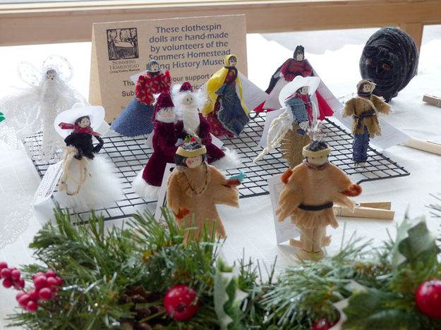 Clothespin dolls. Photo by Dawn Ballou, Pinedale Online.