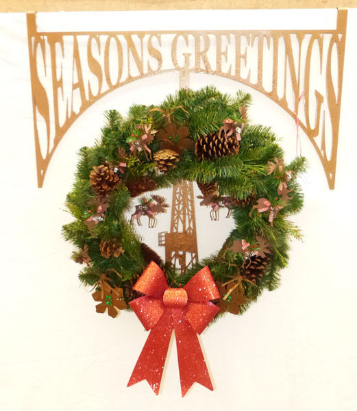 Season's Greetings. Photo by Dawn Ballou, Pinedale Online.