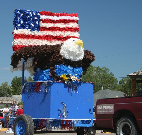 Town of Big Piney float. Photo by Pinedale Online.