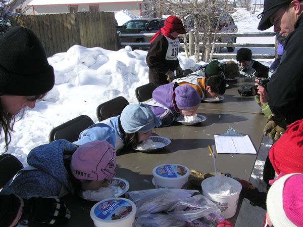 Eskimo Pie Contest. Photo by Dawn Ballou, Pinedale Online.