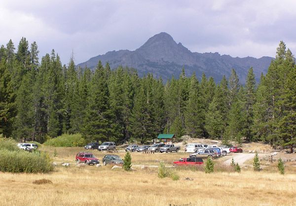 Big Sandy trailhead parking. Photo by Pinedale Online.