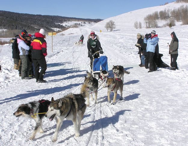 Emily Wade Finish. Photo by Dawn Ballou, Pinedale Online.