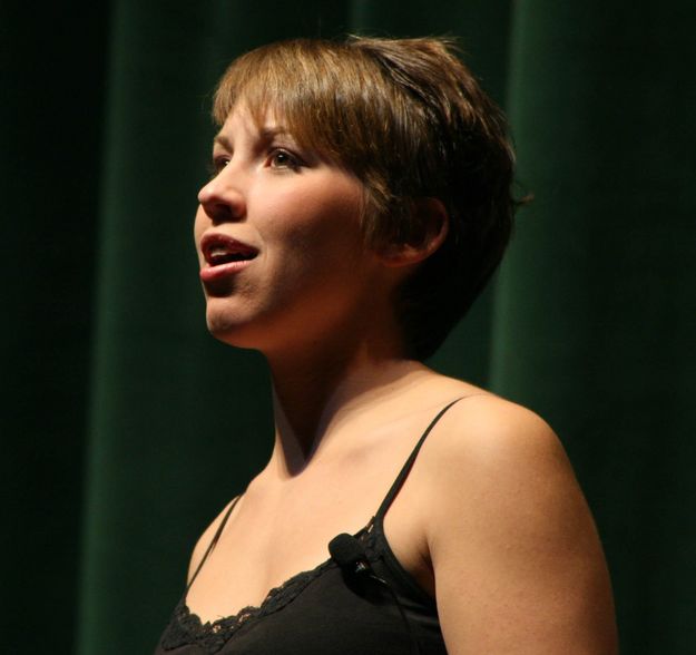 Kathryn Konicek sings. Photo by Pam McCulloch, Pinedale Online.