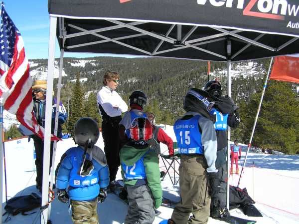 Racers at the start. Photo by Monte Skinner.