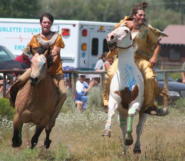 Horse Race. Photo by Clint Gilchrist, Pinedale Online.