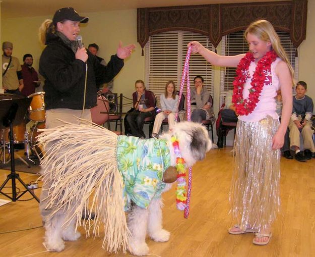 Doggy Fashion Show. Photo by Dawn Ballou, Pinedale Online.