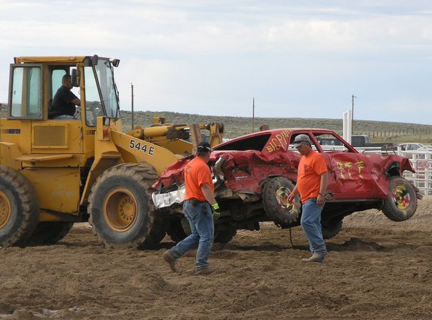 Helping 911. Photo by Curtis Hendricks.