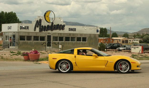 Corvettes at the Moondance Diner. Photo by Dawn Ballou, Pinedale Online.