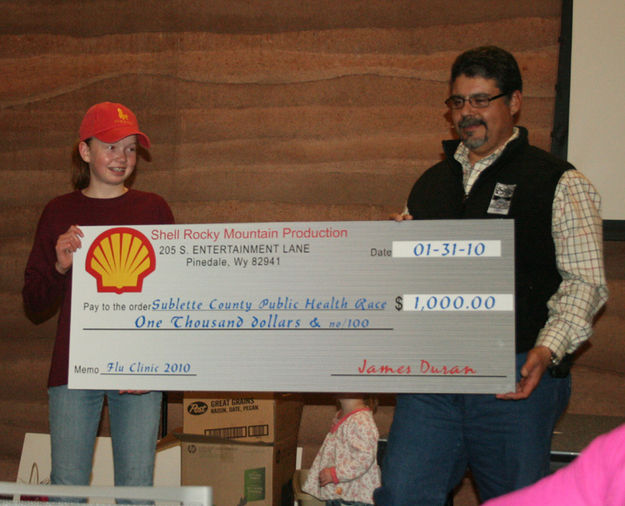 Shell Donation. Photo by Dawn Ballou, Pinedale Online.