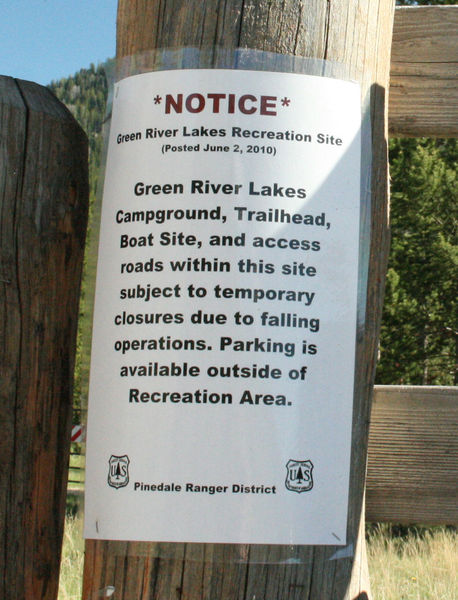 Closure sign. Photo by Dawn Ballou, Pinedale Online.