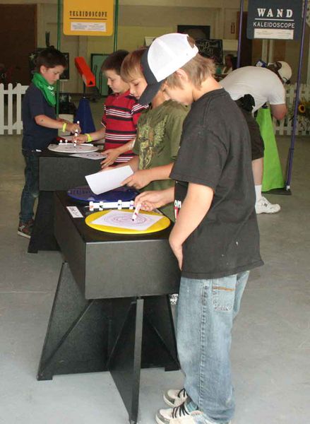 Spin Art. Photo by Dawn Ballou, Pinedale Online.