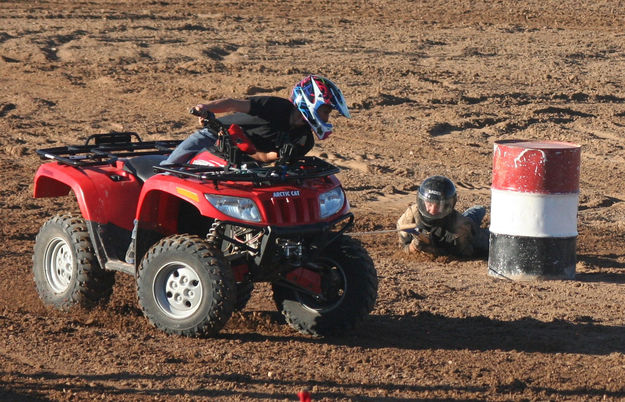 Shovel Race. Photo by Clint Gilchrist, Pinedale Online.