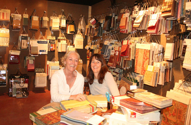 Mary Lynn and Wendy. Photo by Dawn Ballou, Pinedale Online.