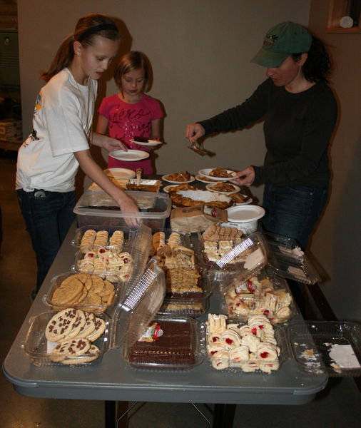 Desserts. Photo by Dawn Ballou, Pinedale Online.