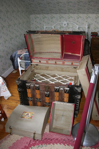 Old trunk. Photo by Dawn Ballou, Pinedale Online.