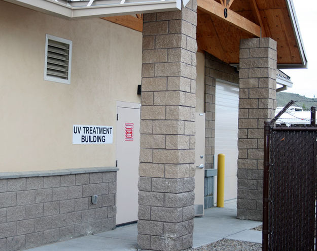 UV Treatment Building. Photo by Dawn Ballou, Pinedale Online.