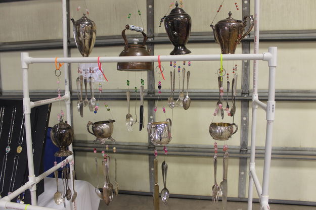 Teapot wind chimes. Photo by Dawn Ballou, Pinedale Online.