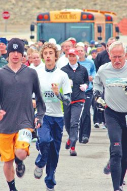 And theyre off. Photo by Matthew Manguso, Sublette Examiner.