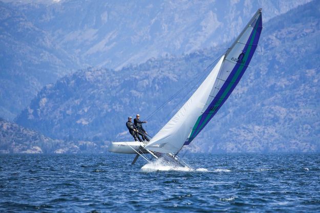 Flying A Hull. Photo by Dave Bell.