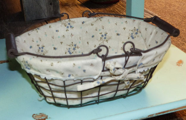 Basket. Photo by Dawn Ballou, Pinedale Online.