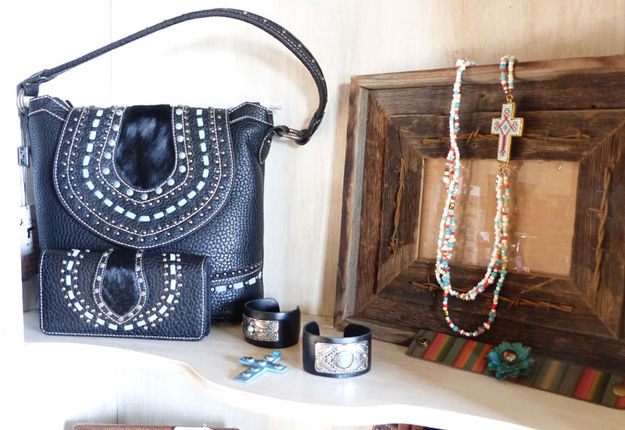 Purses. Photo by Dawn Ballou, Pinedale Online.