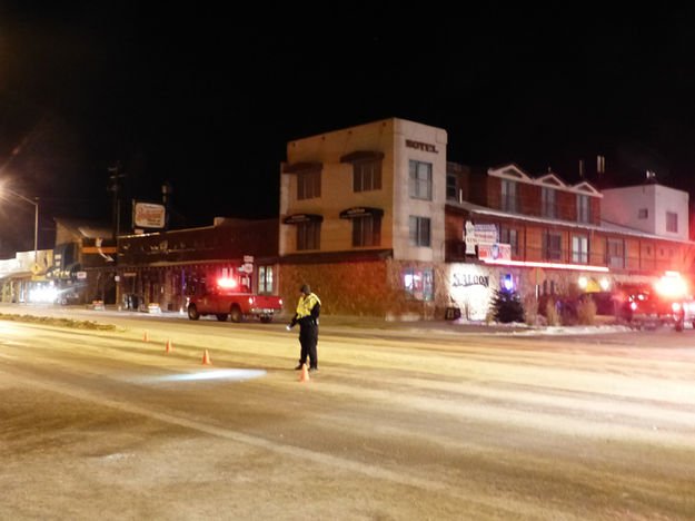 Traffic control. Photo by Dawn Ballou, Pinedale Online.