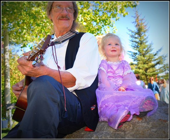 Bob Serenade's Evelyn. Photo by Terry Allen.