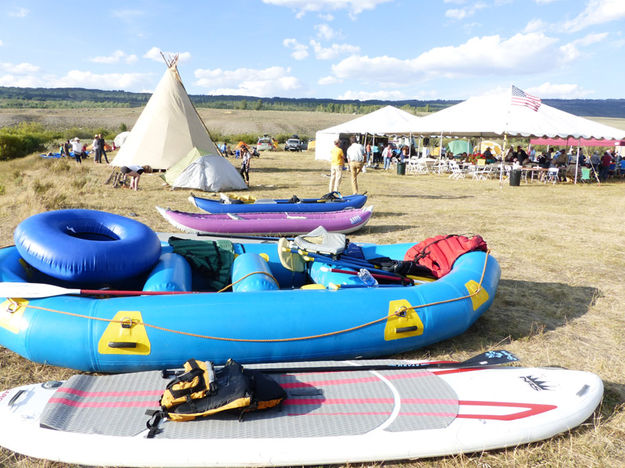 Modern river rafts. Photo by Dawn Ballou, Pinedale Online.