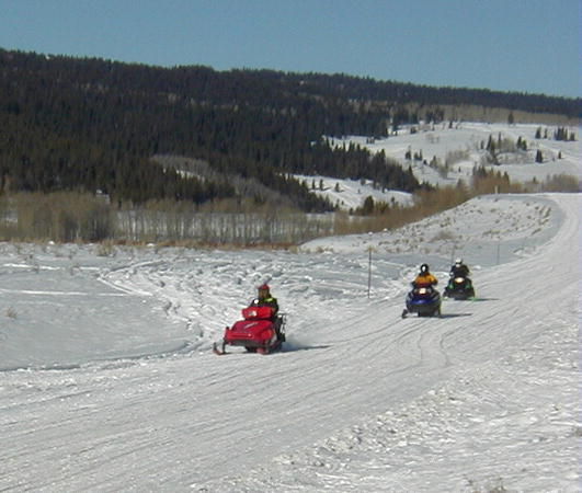 Continental Divide Snowmobile Trail. Photo by Pinedale Online.