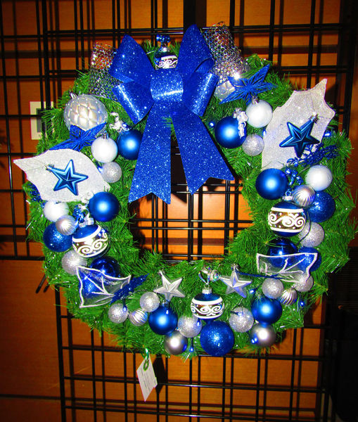 Old Stones Wreath. Photo by Dawn Ballou, Pinedale Online.