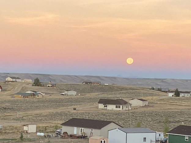 September Full Moon. Photo by Renee Smythe.