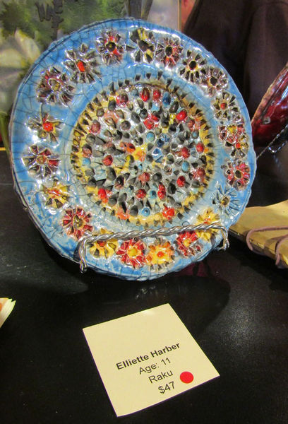 Raku by Elliette. Photo by Dawn Ballou, Pinedale Online.