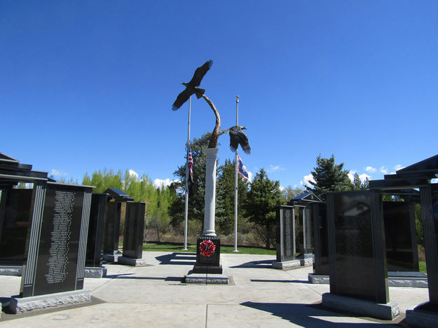 Veterans Memorial. Photo by Dawn Ballou, Pinedale Online.