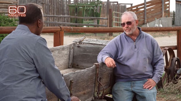 Bill Whitaker interviews Albert Sommers. Photo by 60 Minutes.