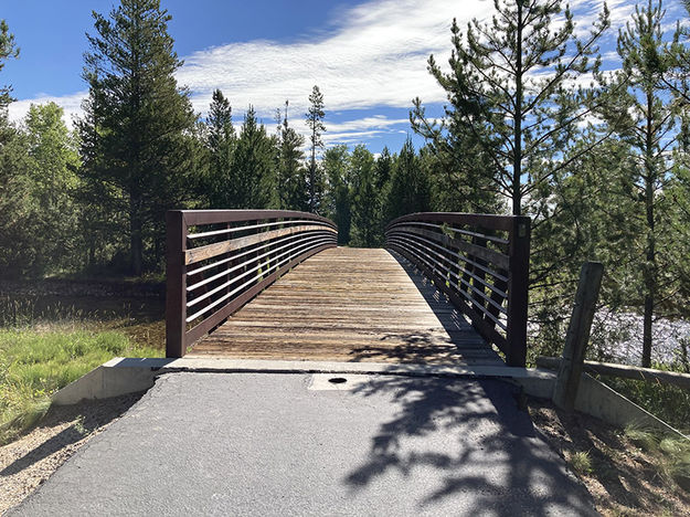 Bridge - west view. Photo by Dawn Ballou, Pinedale Online.