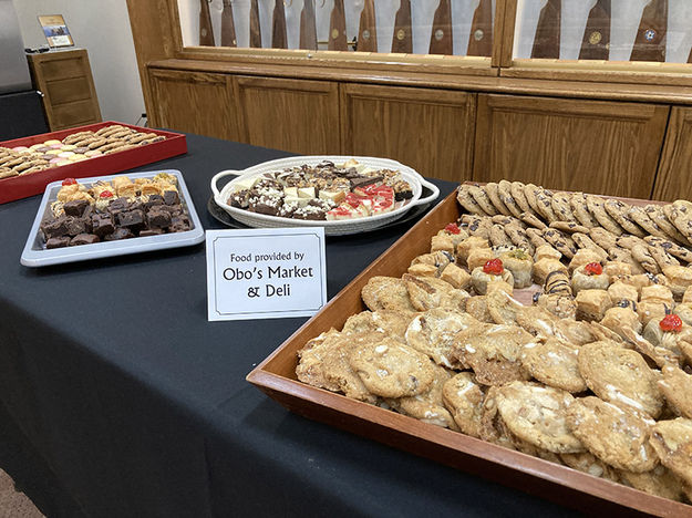 Food by Obo's. Photo by Dawn Ballou, Pinedale Online.