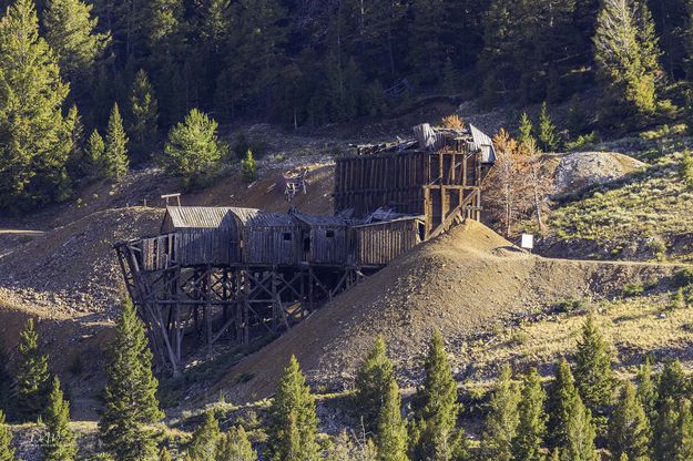 Mackay Stamping Mill. Photo by Dave Bell.